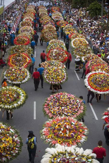 Một số hình ảnh về lễ hội hoa ở Colombia.